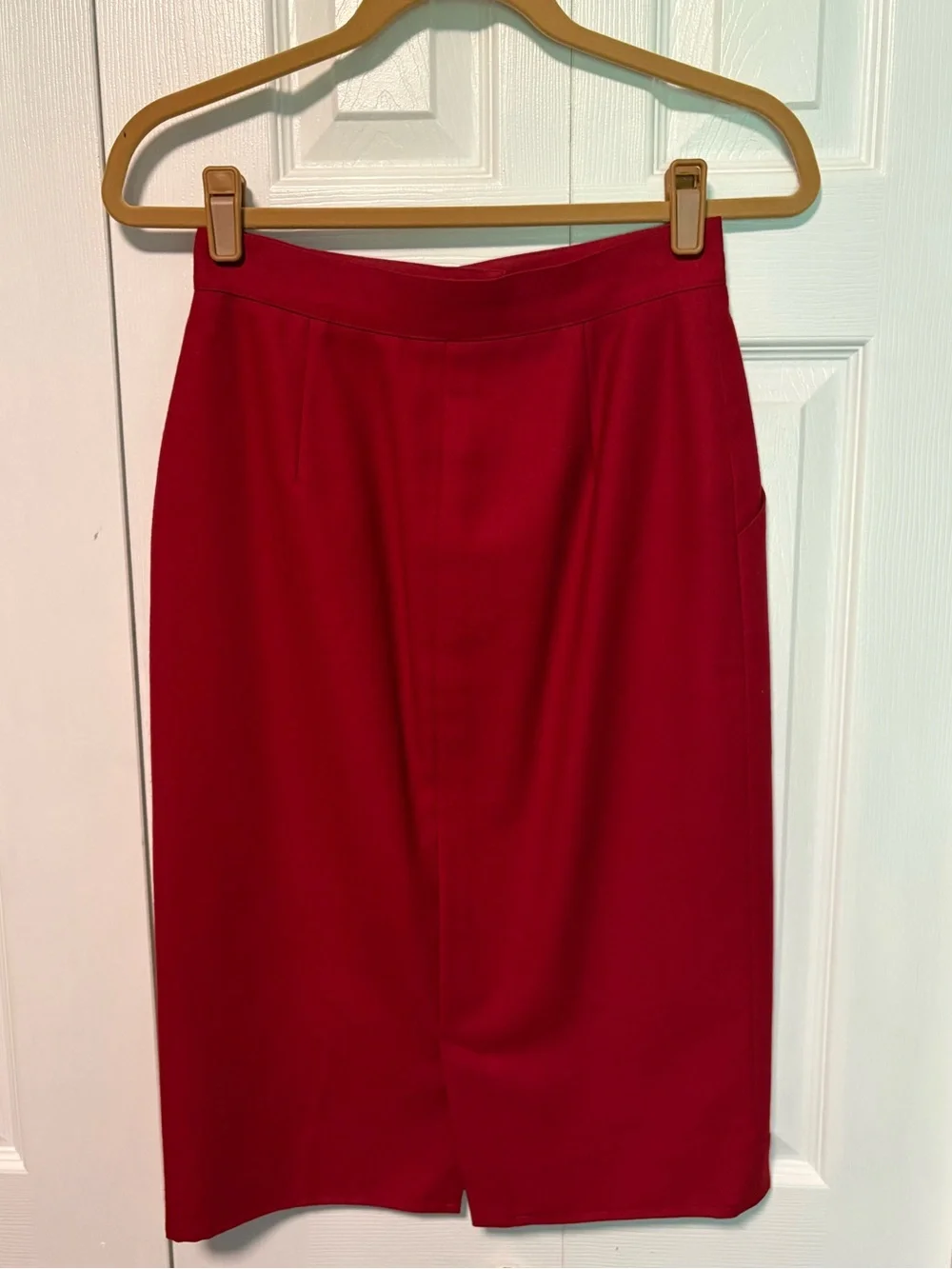 Vintage Beautiful and High Quality Red Wool Pencil Skirt